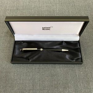 Mont Blanc Meisterstuck classique ballpoint pen